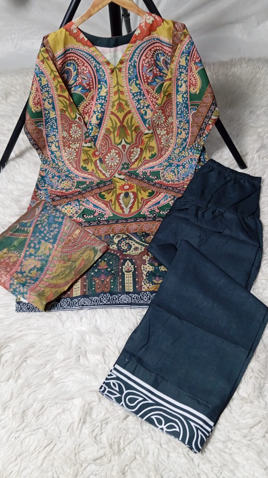 3 PIECE - EMBROIDERED LAWN SUIT