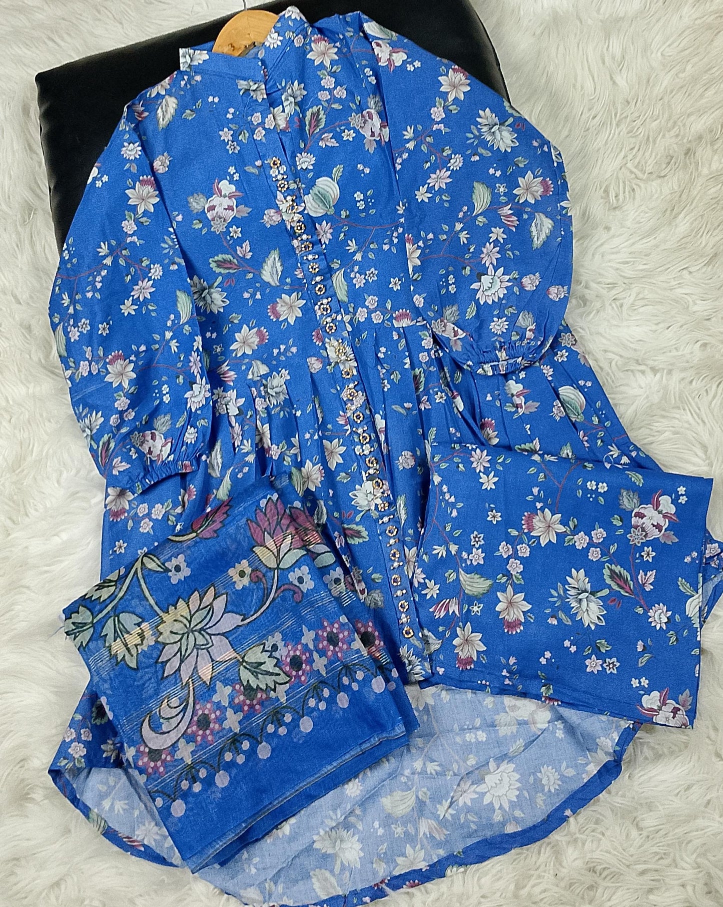 3 PIECE - EMBROIDERED / PRINTED LAWN SUIT