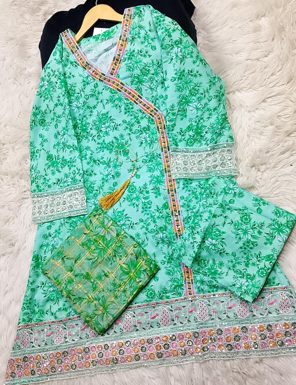 3 PIECE - EMBROIDERED LAWN SUIT