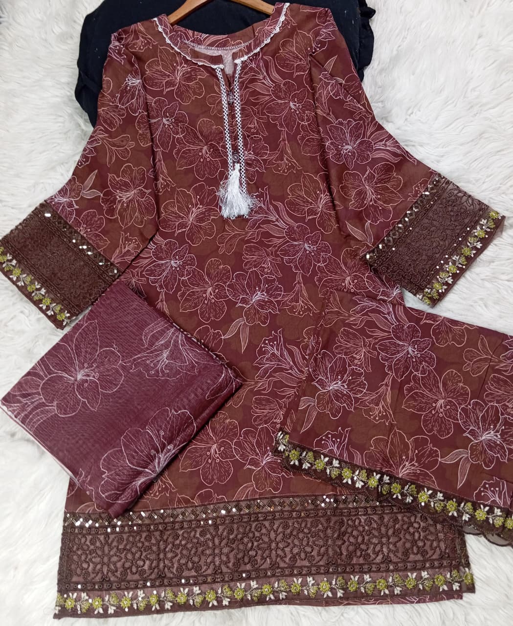 3 PIECE - EMBROIDERED LAWN SUIT